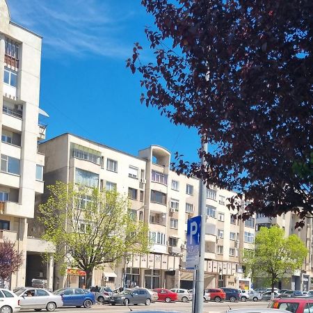 Apartament Garsoniera Craiova Centru Zewnętrze zdjęcie