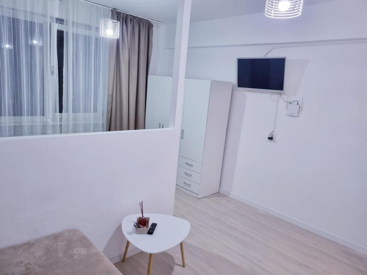 Apartament Garsoniera Craiova Centru Zewnętrze zdjęcie
