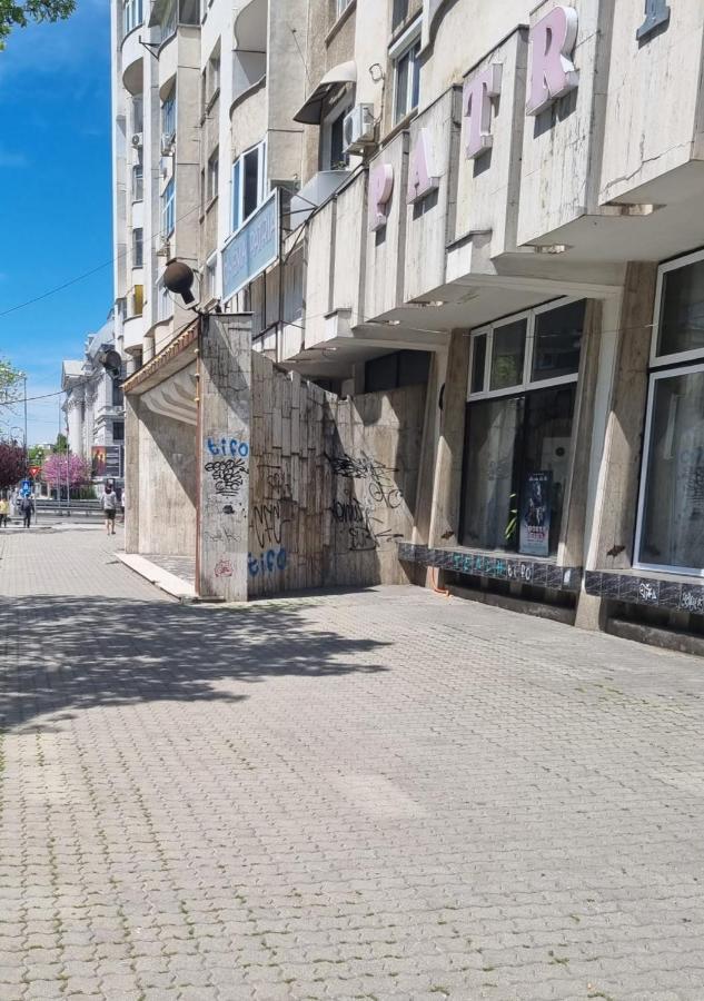Apartament Garsoniera Craiova Centru Zewnętrze zdjęcie